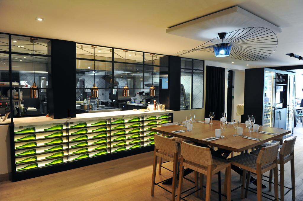 ואנה Logis Golfe Hotel מראה חיצוני תמונה