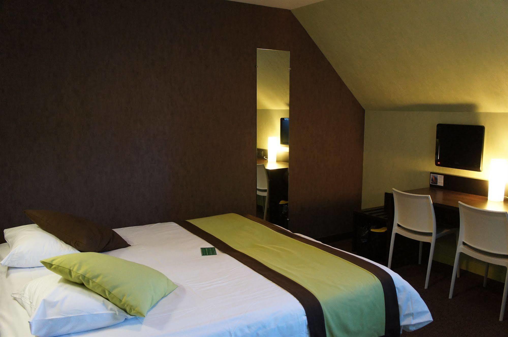ואנה Logis Golfe Hotel מראה חיצוני תמונה